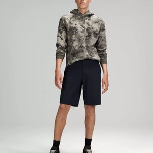 Lululemon Black Commission Golf Shorts 11” Relaxed Fit 32